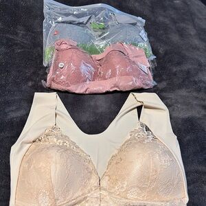 Elegant Lace Women's Intimates Set - Cream and Pink